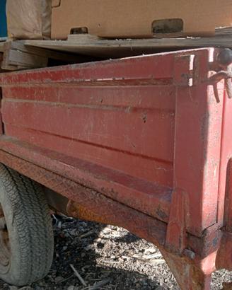 Carrello per trattore