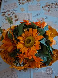 centrotavola con margherite arancioni