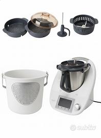 BIMBY THERMOMIX TM5 COMPLETAMENTE ACCESSORIATO