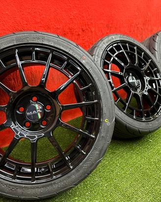 Cerchi e Gomme semislik 205 40 17 abarth fiat 500