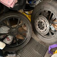 Ruote complete X People Kimco