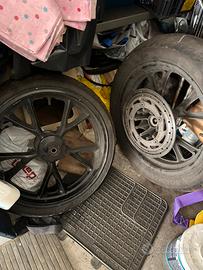 Ruote complete X People Kimco