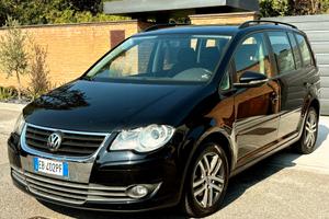 VW TOURAN 1.6 benzina- 7POSTI-U.Propr-2010