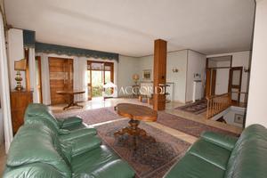 Rif.PE15| casa ind. montebelluna
