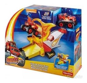 Pista Blaze Flaming Stunts con salto