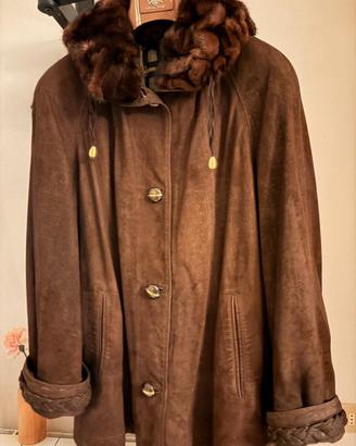 Cappotto vintage scamosciato con pelliccia