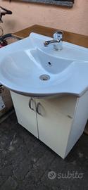 Lavandino bagno  con mobiletto