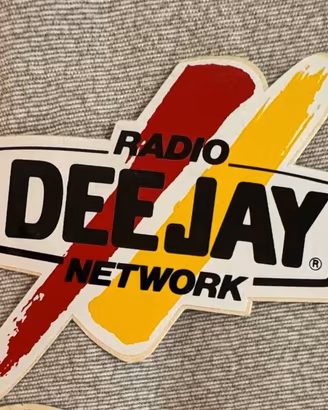 Adesivo raro ufficiale RADIO DEEJAY NETWORK(1982)
