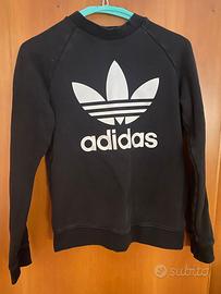 Felpa nera adidas
