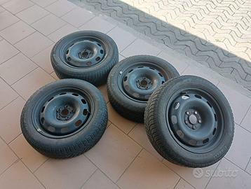 4 cerchi con gomme