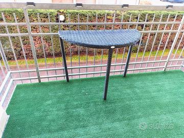 Tavolo semicircolare nuovo