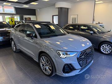 Audi Q3 SPB 40 TDI quattro S tronic Identity Black