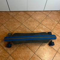 Skateboard elettrico americano