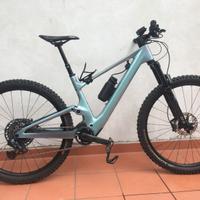 mtb e-biker scott lumen eride 900