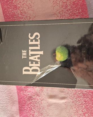 COFANETTO THE BEATLES " custodia danneggiata 