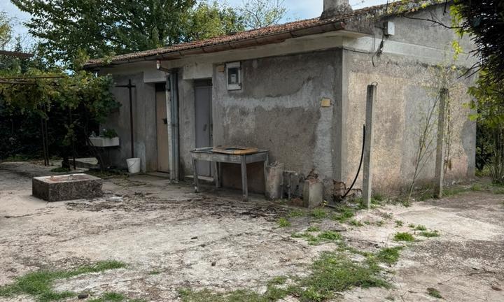 Rustico in campagna a valmontone