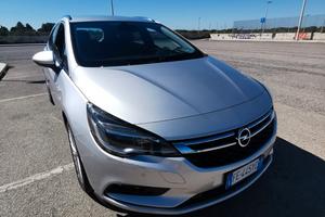 Opel Astra 1.6 CDTI 136CV Sports Tourer Cosmo