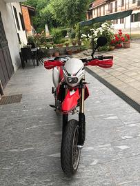 HM CRM 125