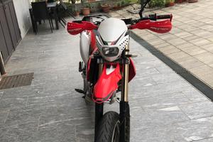 HM CRM 125