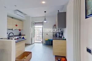 TRILOCALE ALL'ULTIMO PIANO RISTRUTTURATO