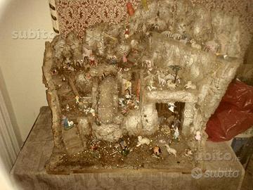 Presepe artigianale con cascata acqua