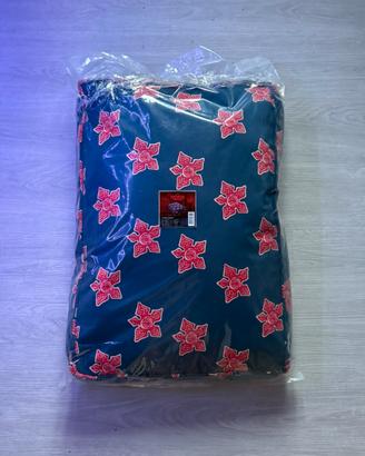 Cuscino Stranger Things Netflix 130x180 Sigillato