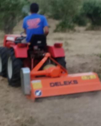 Trattore agricolo