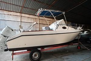 Barca Astra 225 da pesca e diporto