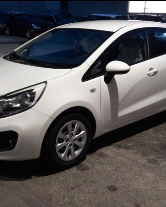 Kia Rio 1.1 CRDI 75 cv