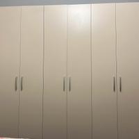 Armadio a 6 ante