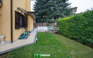 3 LOCALI CON GIARDINO PRIVATO BOX E CANTINA!!!