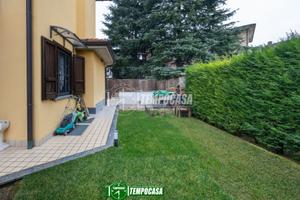 3 LOCALI CON GIARDINO PRIVATO BOX E CANTINA!!!