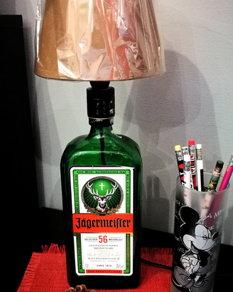 Lampada bottiglia amaro Jagermeister