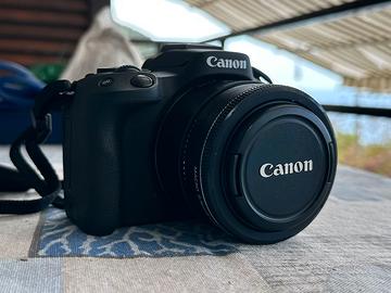 Kit Canon EOS R50