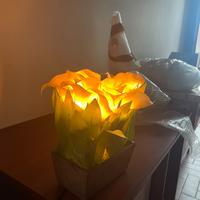 LUME DA TAVOLO CON FIORI