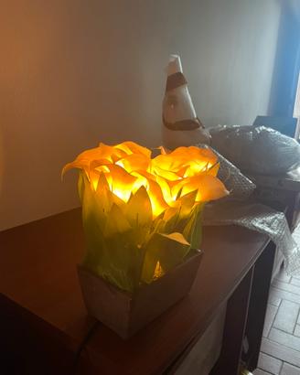 LUME DA TAVOLO CON FIORI