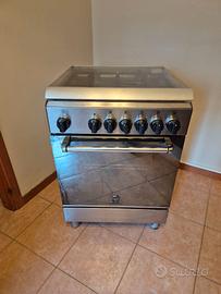 Cucina in acciaio
