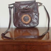 Borsa artigianale in pelle marrone