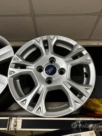 Cerchi in Lega ORIGINALI Ford R15