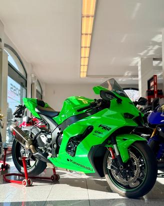 KAWASAKI NINJA ZX-10RR FINANZIABILE AKRAPOVIC