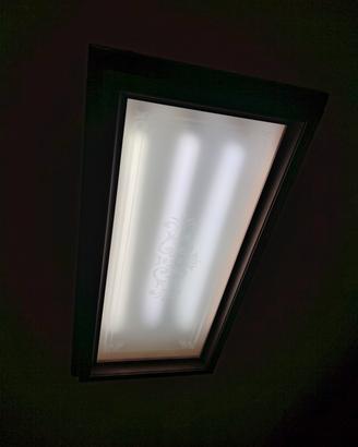 lampadario per controsoffitta in LEGNO di qualità.