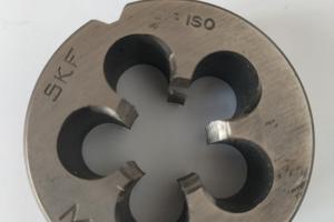 filiere tonde e maschio a macchina per frettature