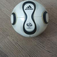 Pallone da calcio e Footgolf Teamgeist