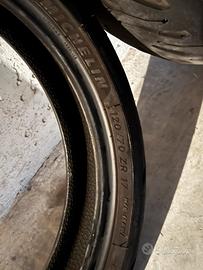 Michelin road 5 180/55/ZR17. 120/70/ZR17