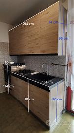 Cucina completa di elettrodomestici