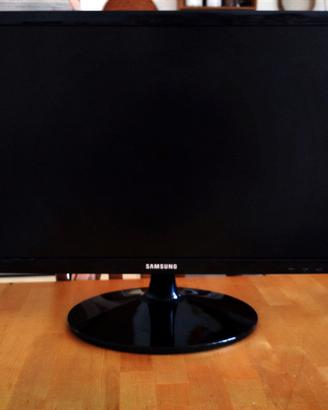 Samsung S24D300H