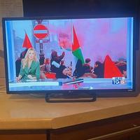 Tv led 24"Digitale Terrestre/ Satellitare 12v-220V