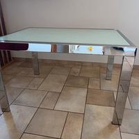 Tavolo acciaio e vetro