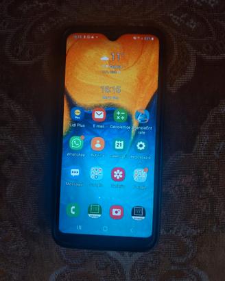 Detengo  per la cessione un telefonino Samsung