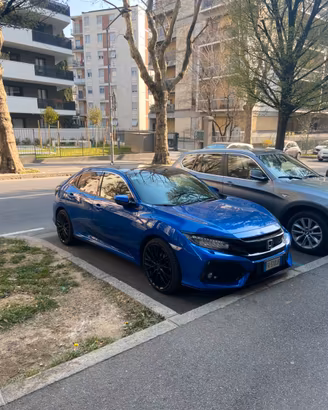 Honda Civic X Hatchback 2017 executive premium